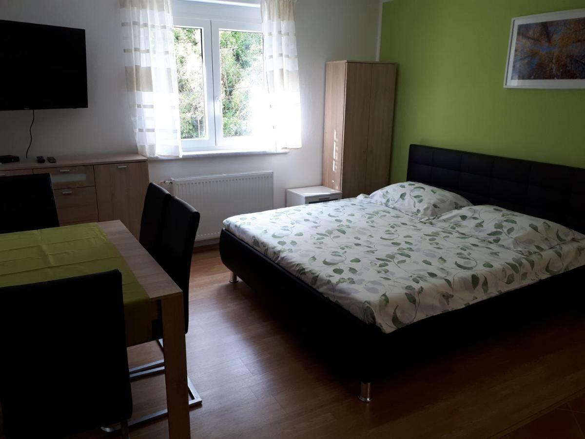 House Utrinek With Free Play Room, Jacuzzy And Garage Podbrdo Exterior photo